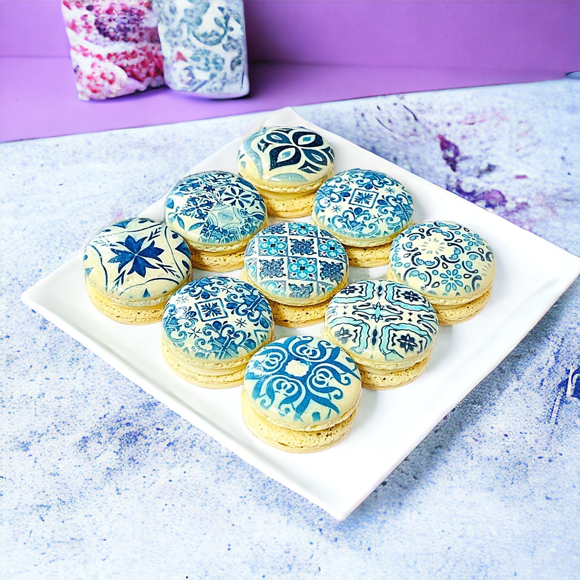 Customizable Blue and White Patterned Macarons - Macaron Centrale6 Pck