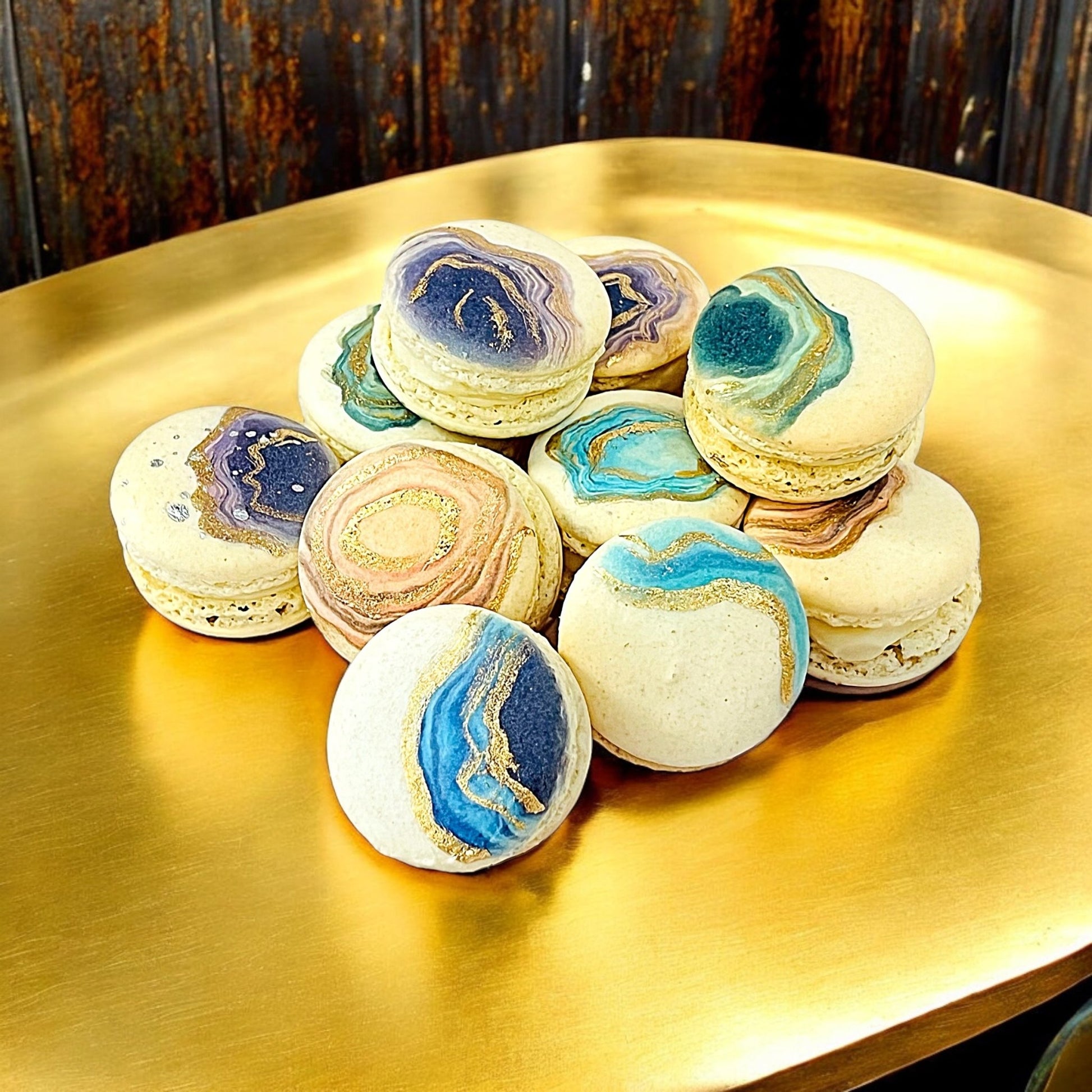 Customizable Geode Macaron Set – Choose Your Flavors - Macaron Centrale6 Pack