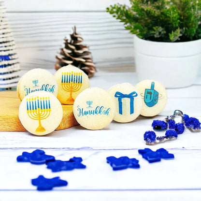 Customizable Hanukkah French Macaron Set | Choose Your Own Favorite Flavors | Available in 6, 12 and 24 pack. - Macaron Centrale6 Pack