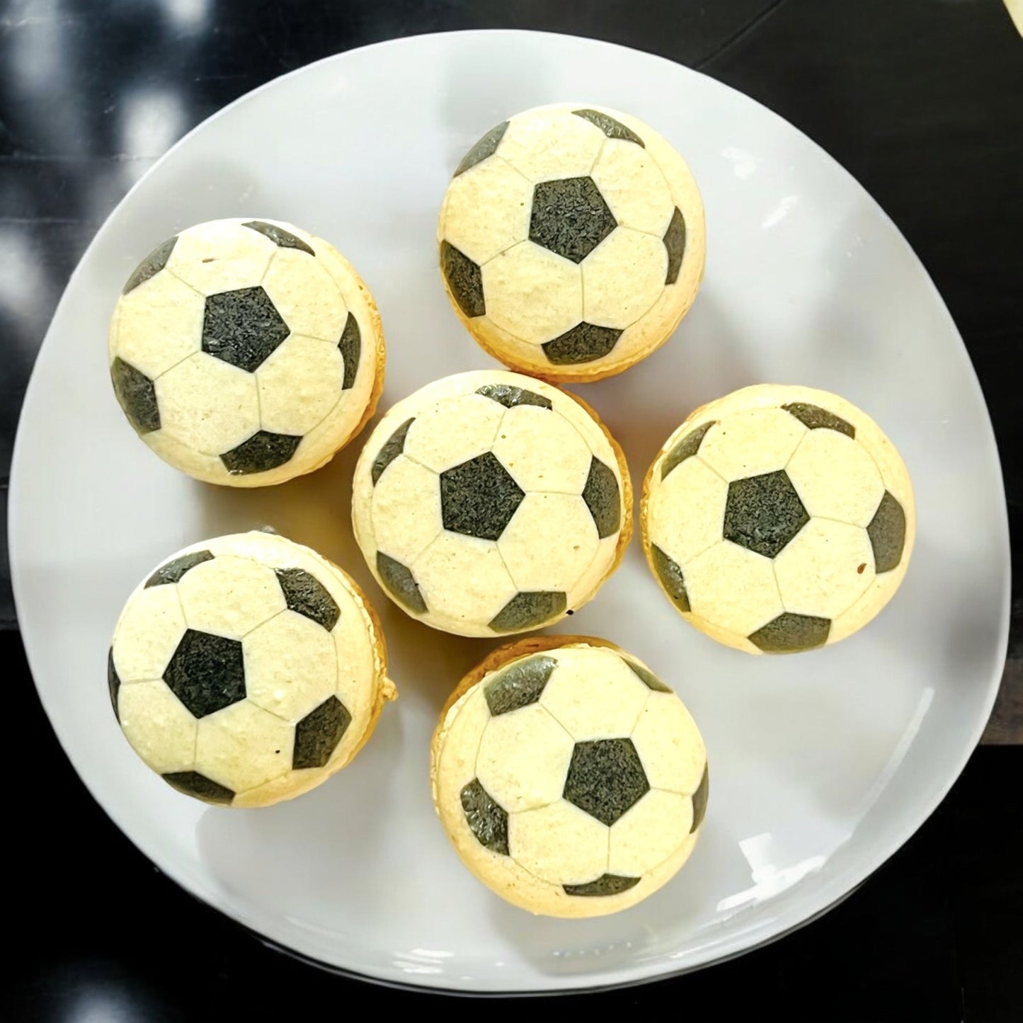 Customizable Soccer - Themed French Macarons – Pick Your Favorite Flavors! - Macaron Centrale6 Pack