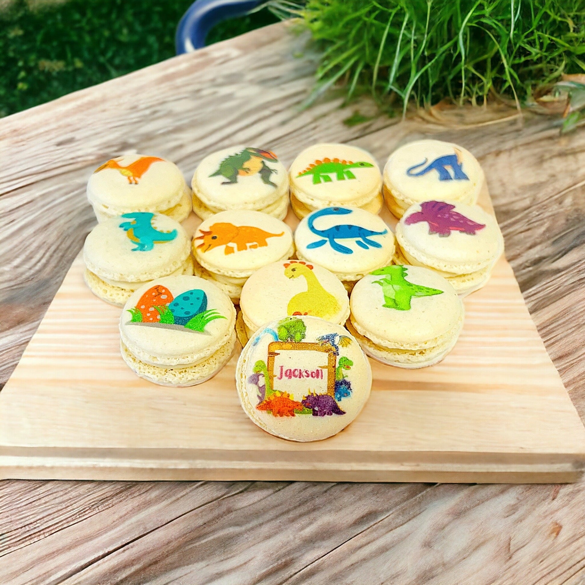 Dino - Mite Personalized Macaron Collection: A Jurassic Treat for Your Special Occasion - Macaron Centrale6 Pack