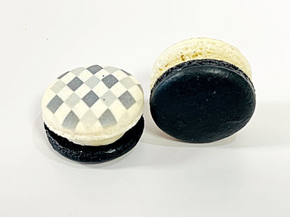 Elegant Black and White Patterned Macarons – Custom Flavors and Colors - Macaron Centrale6 PackBlack - Black