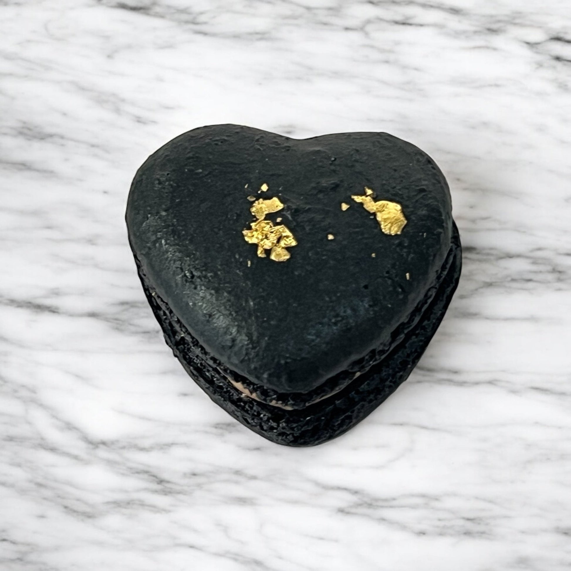 Elegant Black Heart Macarons with 24K Gold Leaf - Macaron CentraleValentine'sDefault (Nutella)12 Pack