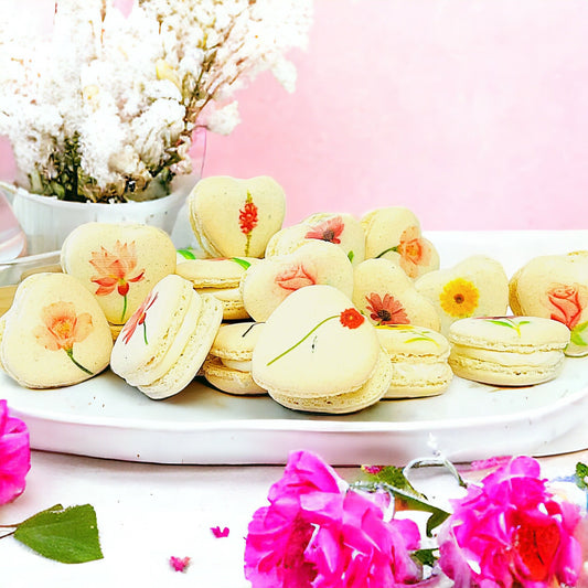 Floral Delight Heart - Shaped Macarons - Macaron CentraleWedding Favor12 Pack