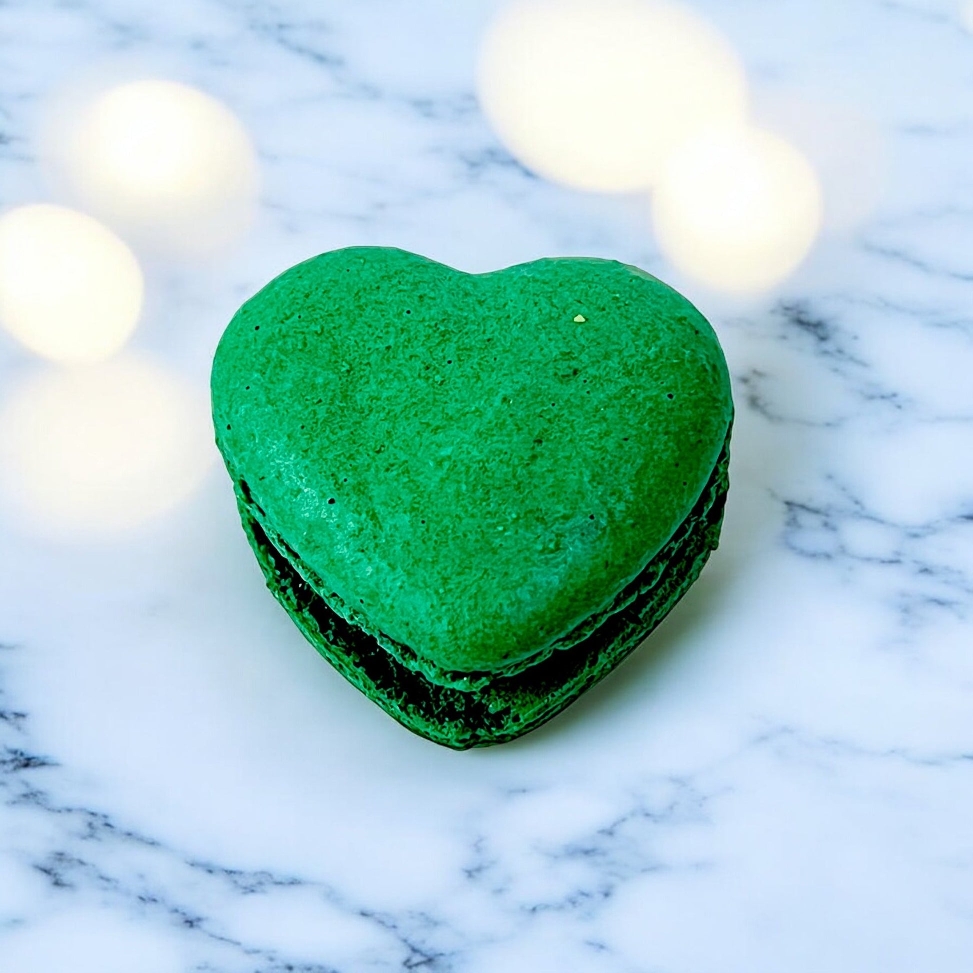 Forest Green Heart French Macarons | Ideal for Valentine's Day gifts, birthdays, weddings, anniversaries and more - Macaron CentraleValentine'sDefault (Mathca)12 Pack