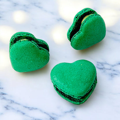 Forest Green Heart French Macarons | Ideal for Valentine's Day gifts, birthdays, weddings, anniversaries and more - Macaron CentraleValentine'sDefault (Mathca)12 Pack