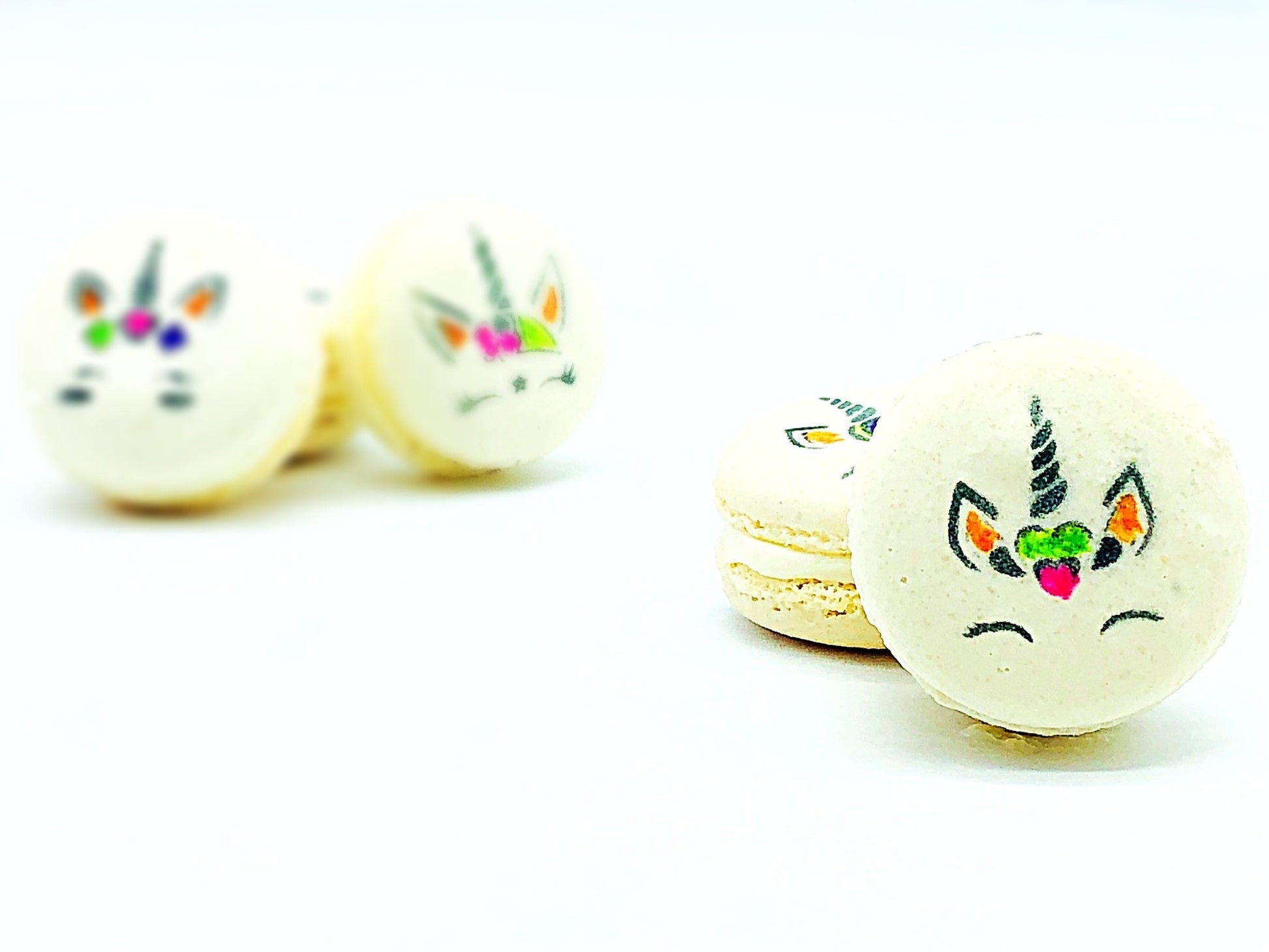 French Macaron The Unicorn | Available in 12 or 24 Pack - Macaron Centrale12 pack