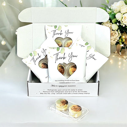 Fully Customizable White Floral Heart - Window Wedding Macaron Favor Set – Design Pouch, Flavor & Print - Macaron Centrale6 Pouches