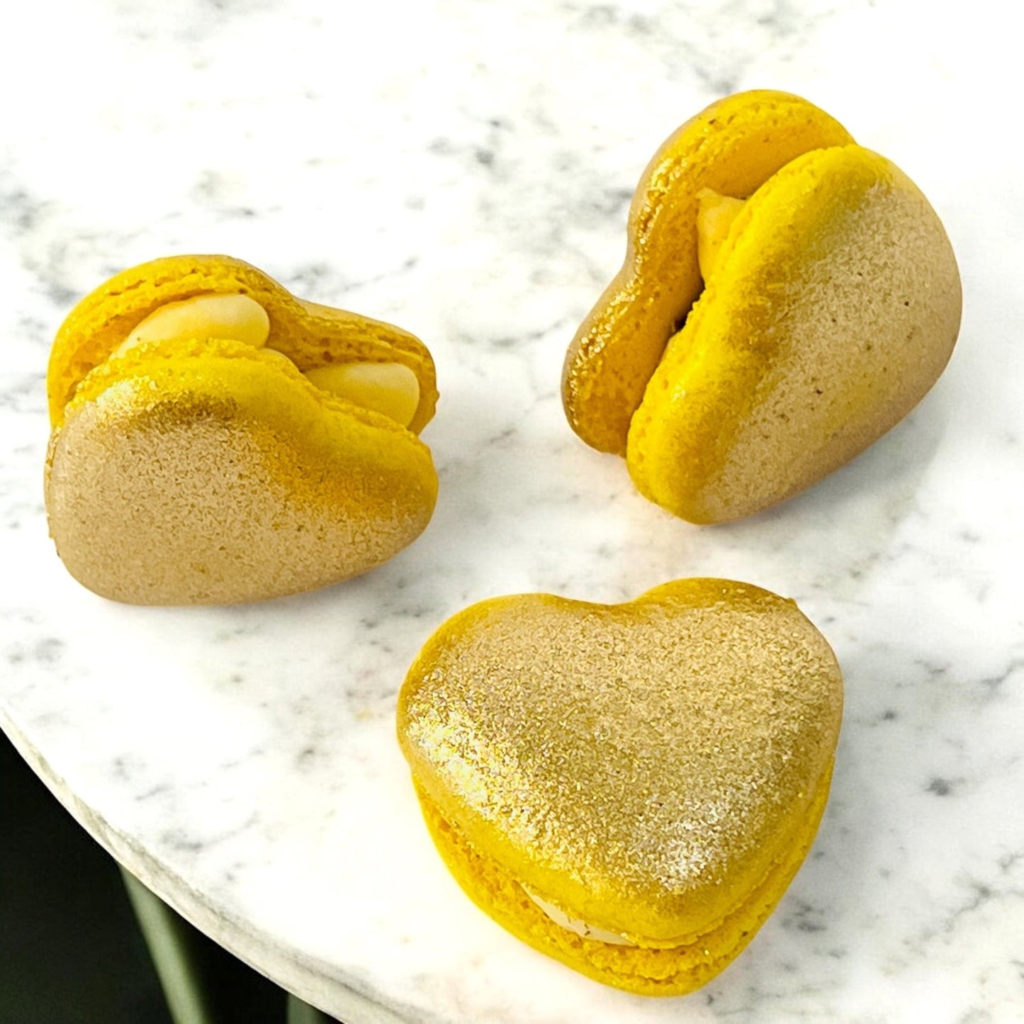 Gold Heart French Macarons | Ideal for Valentine's Day gifts, birthdays, weddings, anniversaries and more - Macaron CentraleValentine'sDefault (Hazel Praline)12 Pack