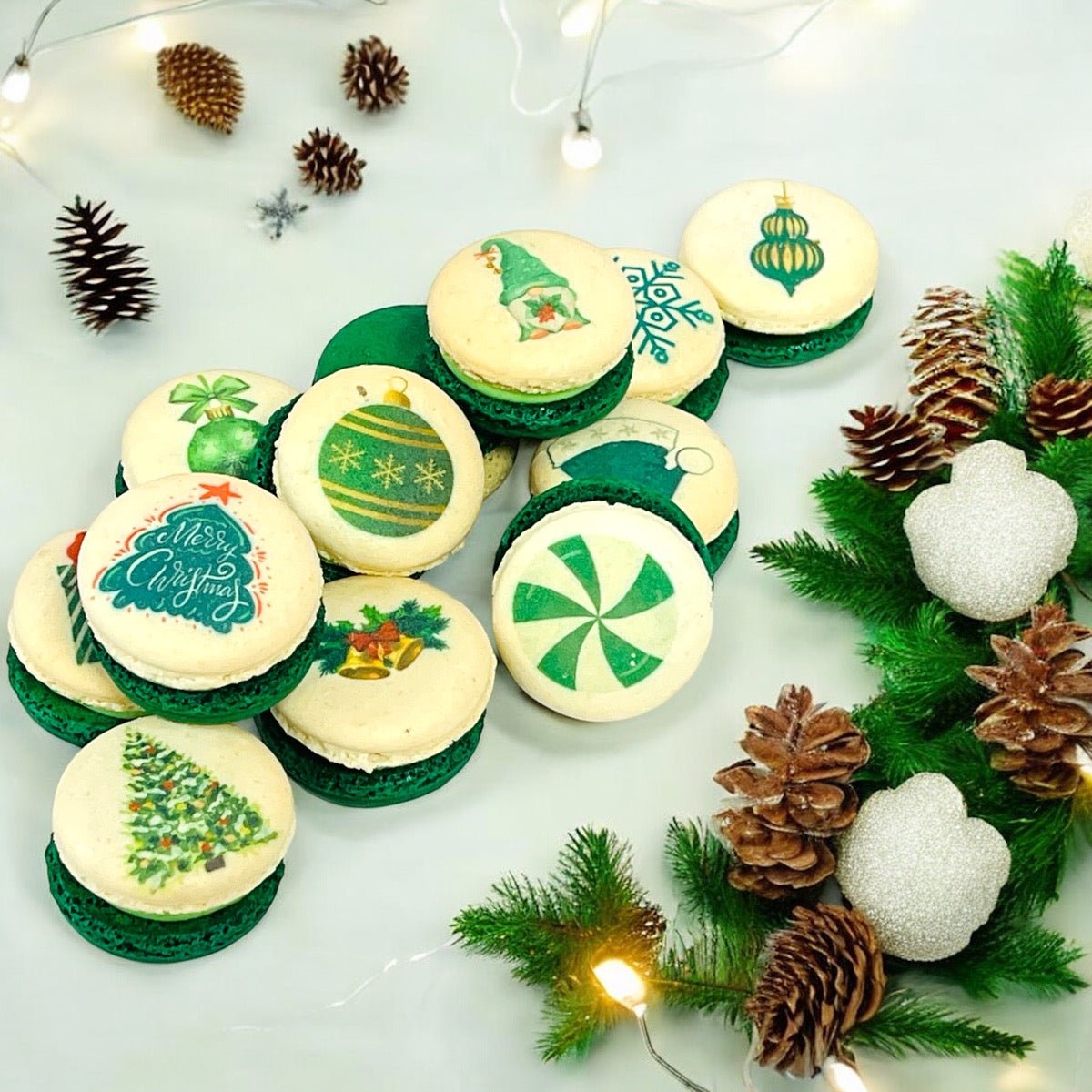 Green Christmas Macaron Set - Macaron Centrale6 Pack