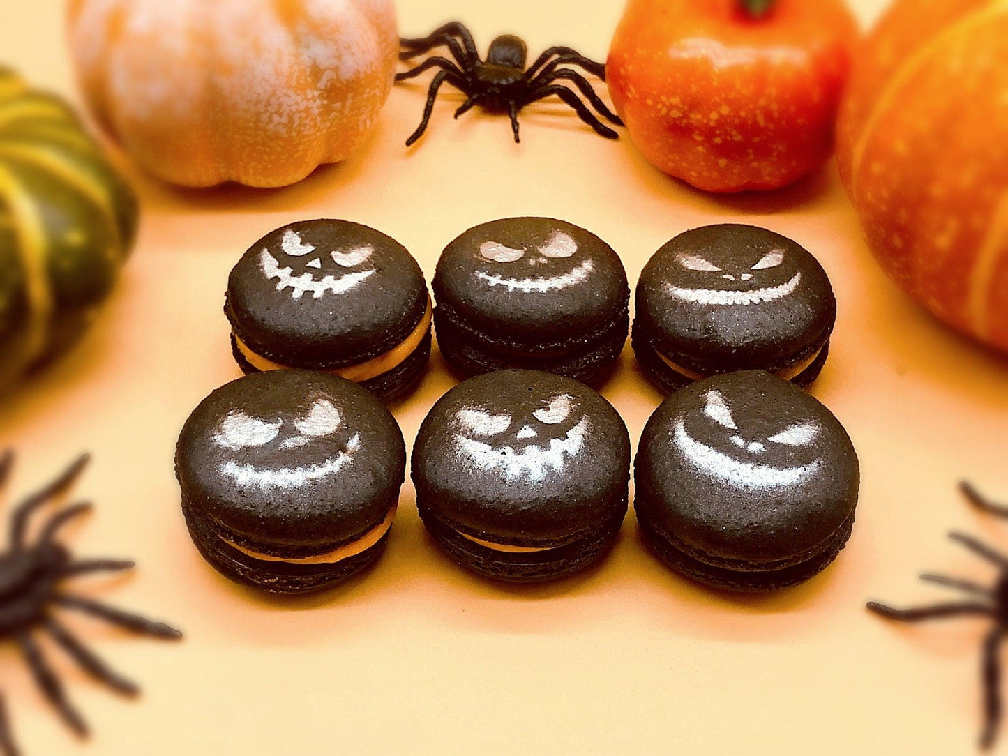 Halloween French Macaron Set | Ideal for celebratory events. - Macaron Centrale6 Pack