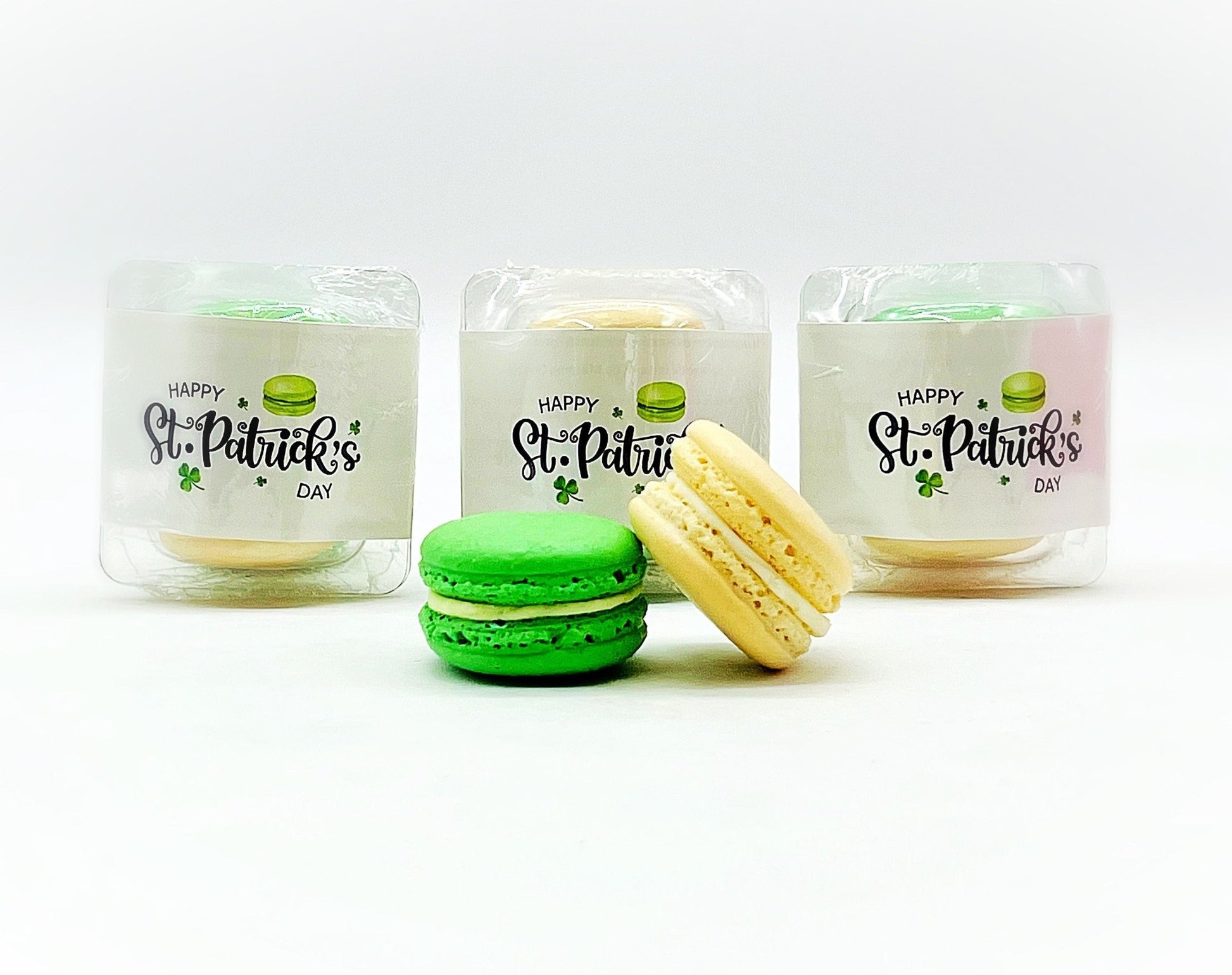 Happy St. Patrick's Day | Macaron de Fortune | Vanilla & Apple Buttercream Macarons - Macaron Centrale2 Set Sample