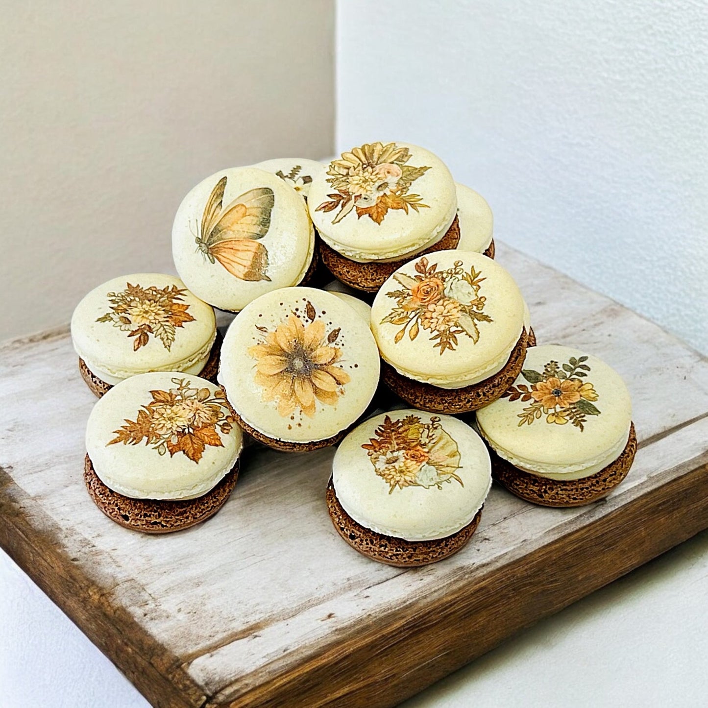 Harvest Dreams Collection | Autumn Blooms French Macarons - Macaron CentraleFall6 Pack