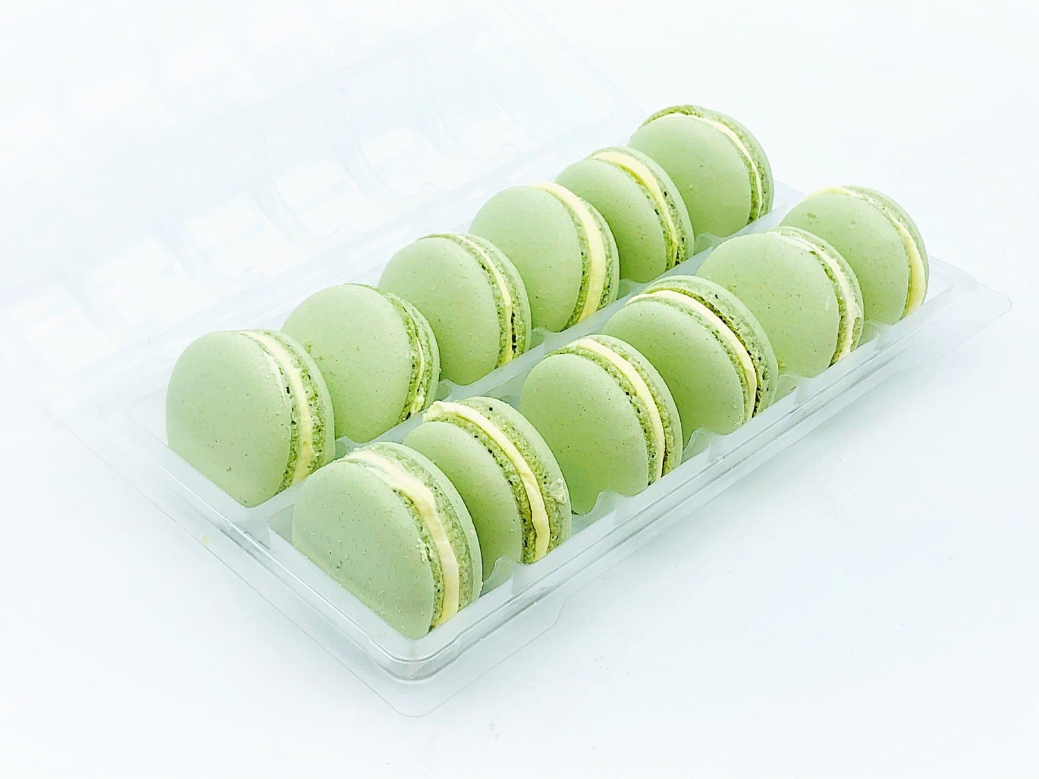 Jasmine Passionfruit Vegan Macarons - Macaron Centrale4 Pack