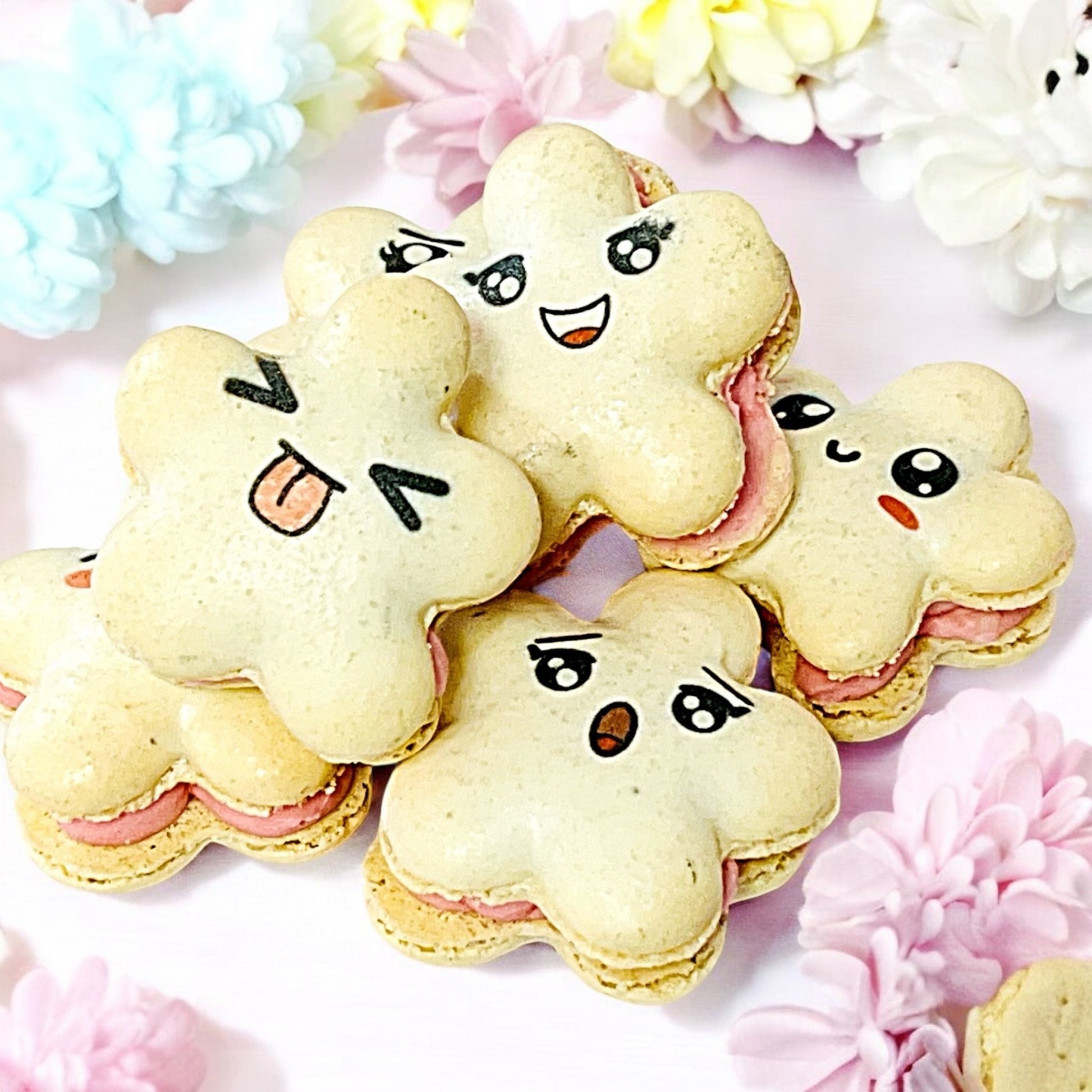 Kawaii Star Macarons – Cute Faces & Delicious Filling - Macaron Centrale5 Pack