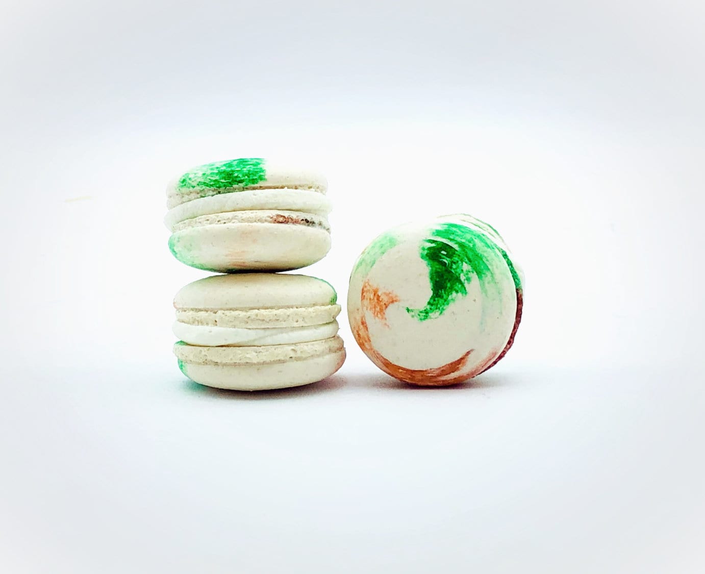 Kiwi Cucumber Vegan Macarons - Macaron Centrale4 Pack