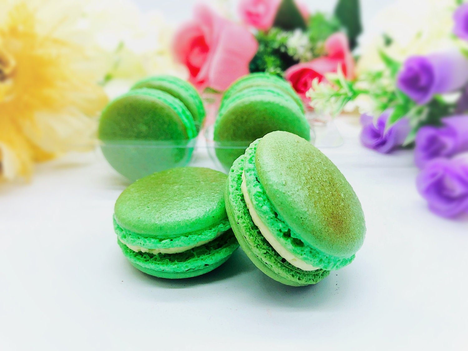 Kiwi French Macarons | Perfect for your next celebratory events. - Macaron Centrale12 pack