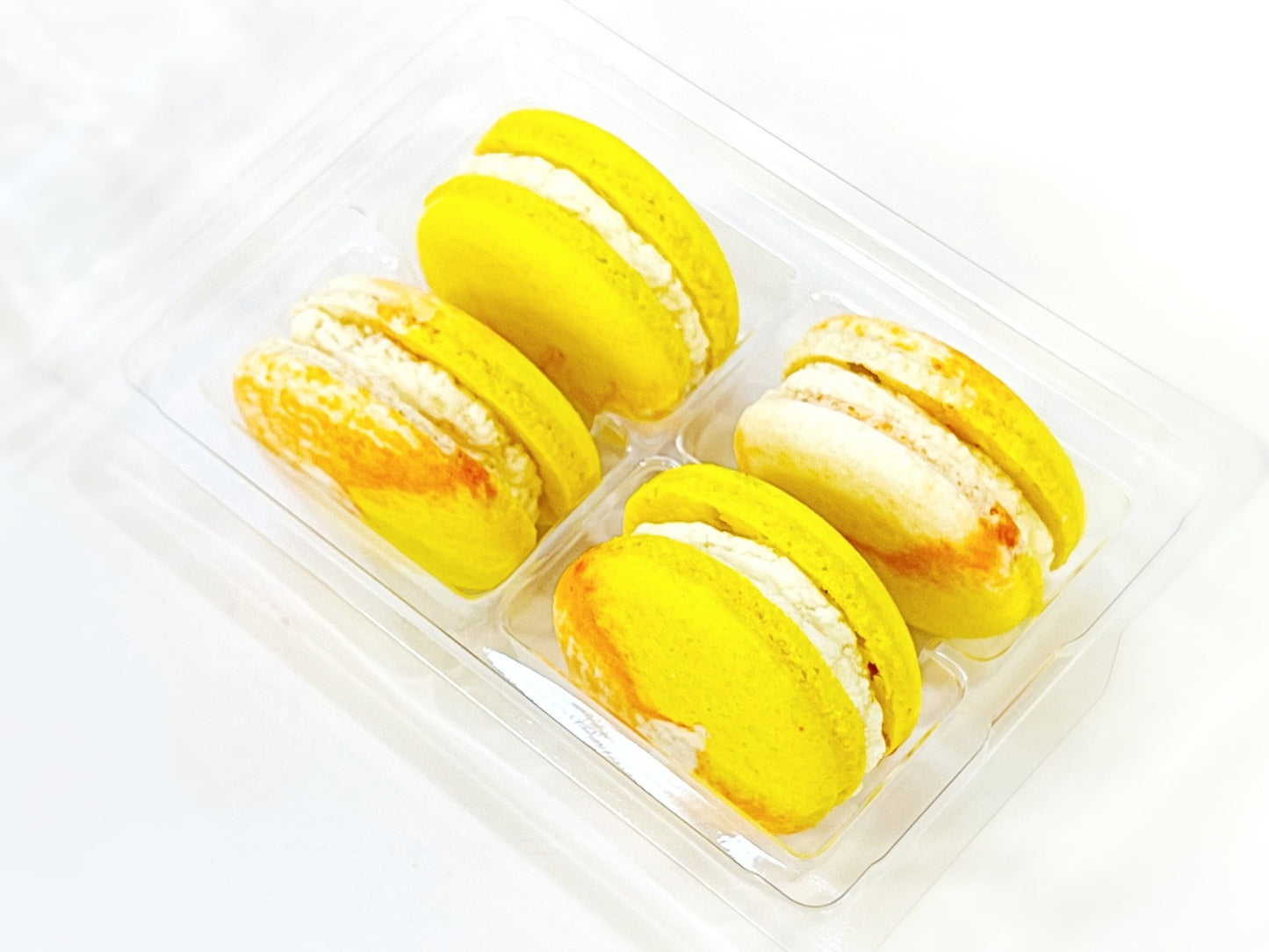 Lemon Cheesecake Vegan Macarons - Macaron Centrale4 Pack