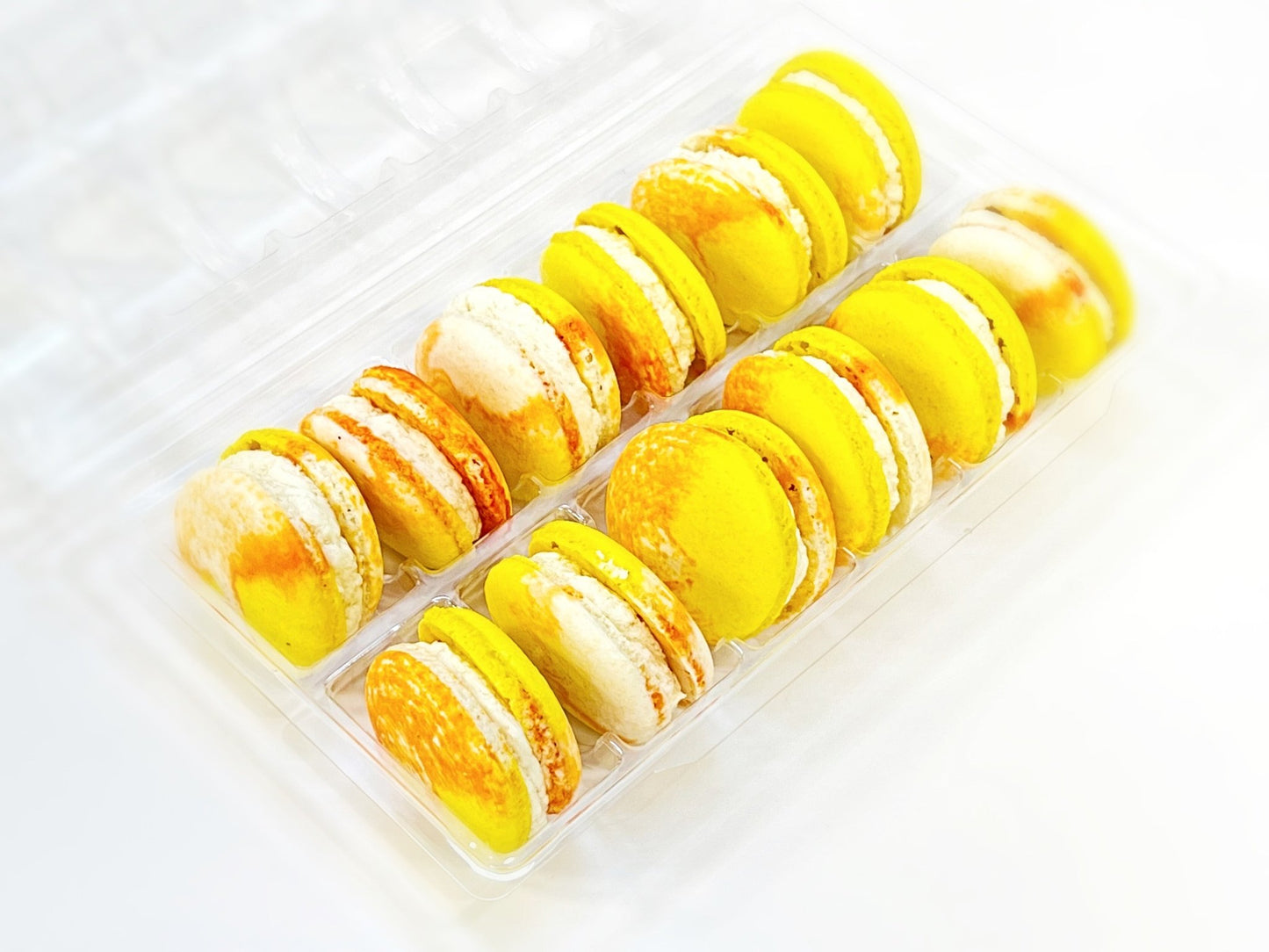 Lemon Cheesecake Vegan Macarons - Macaron Centrale4 Pack