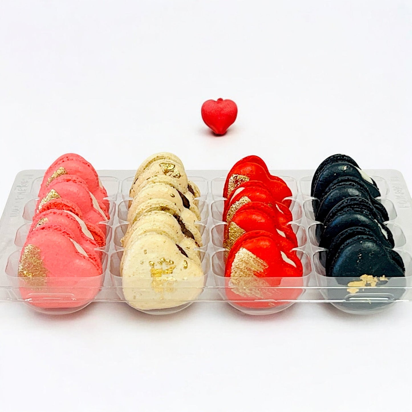 Love in Every Heart: A Heart - Shaped Macaron Set - Macaron CentraleValentine'sDefault Flavor6 Pack