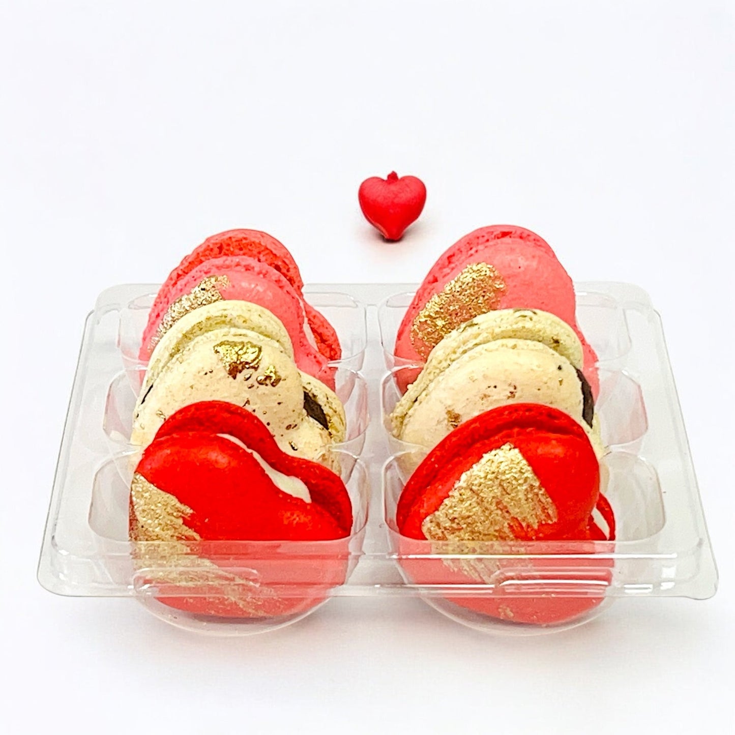 Love in Every Heart: A Heart - Shaped Macaron Set - Macaron CentraleValentine'sDefault Flavor6 Pack