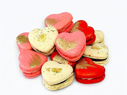 Love in Every Heart: A Heart - Shaped Macaron Set - Macaron CentraleValentine'sDefault Flavor6 Pack