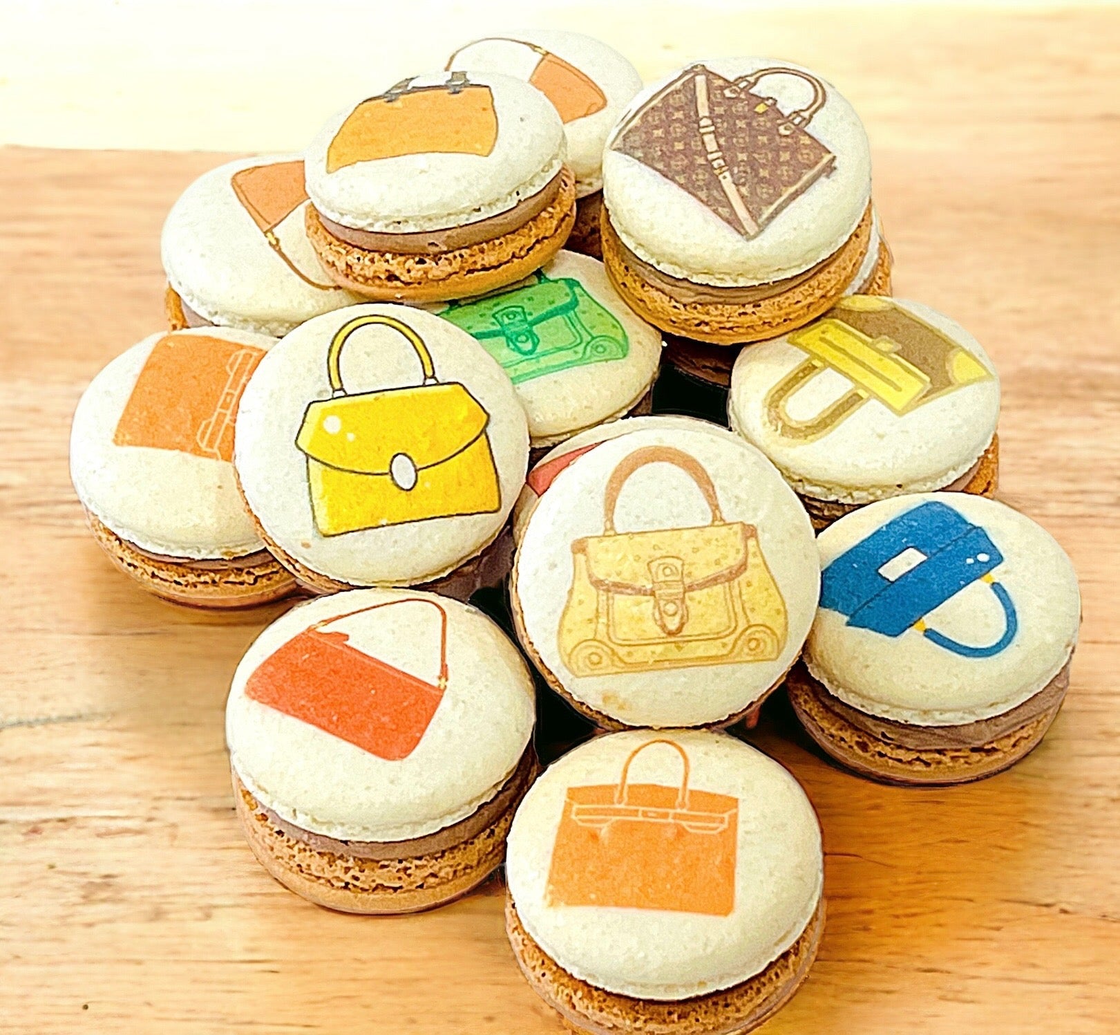 Luxury Handbag Design French Macarons - Customizable Flavors - Macaron Centrale6 Pack