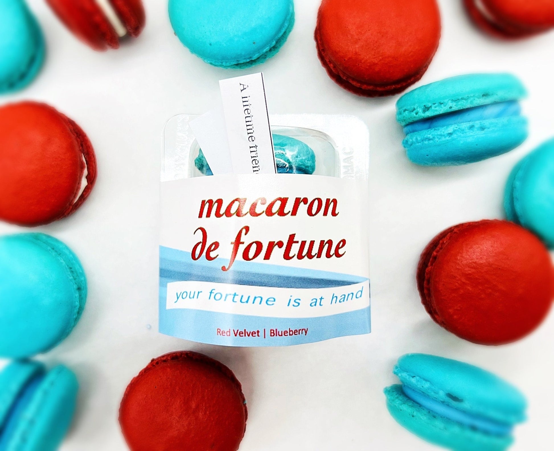 Macaron de Fortune | Fortune (French) Cookies | Blueberry & Red Velvet Macarons - Macaron Centrale2 Set