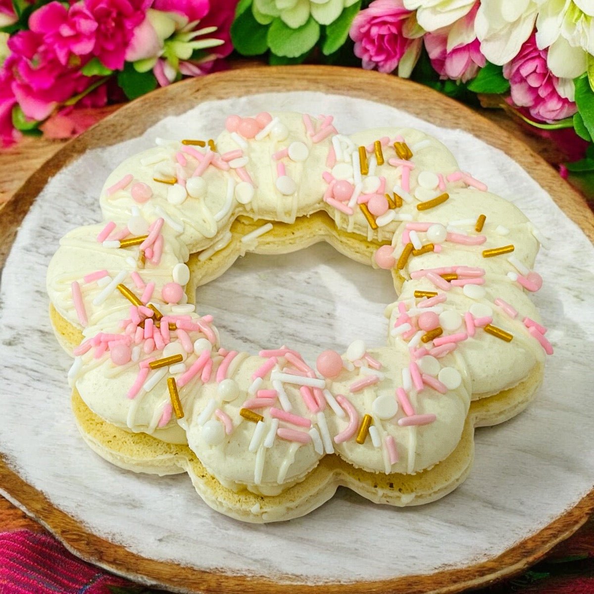 Macaron Wreath for Baby Showers - Pink or Blue Sprinkles - Macaron CentralePink Delight Wreath