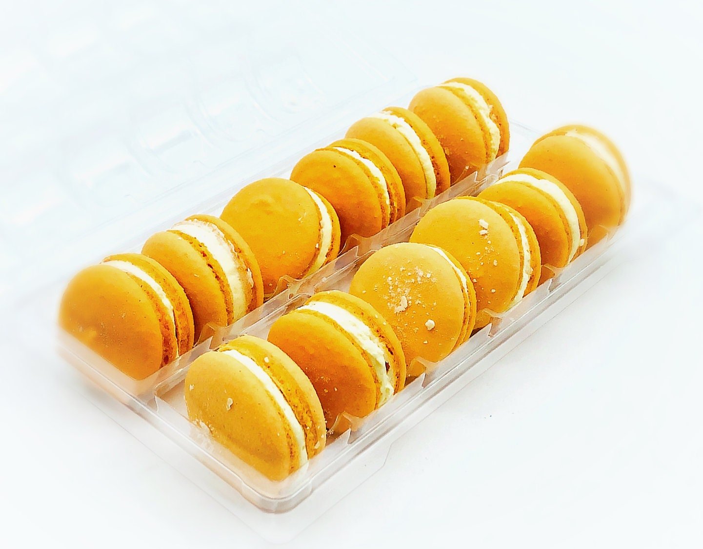 Mango Coconut Vegan Macarons - Macaron Centrale4 Pack