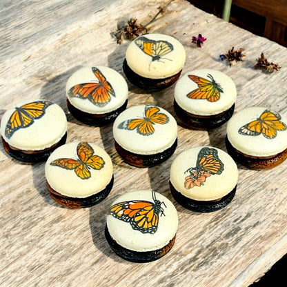 Monarch Butterfly French Macaron Set - Customizable Flavors - Macaron Centrale6 Pack