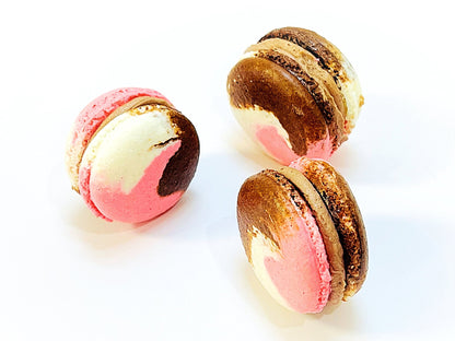 Neapolitan French Macaron | Vanilla - Strawberry - Chocolate | Available in 6 , 12 & 24 Pack - Macaron Centrale6 Pack