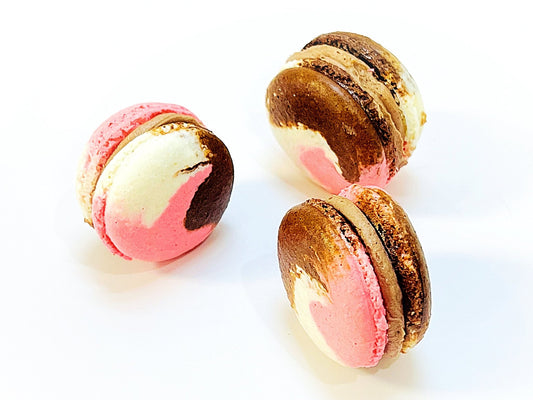 Neapolitan French Macaron | Vanilla - Strawberry - Chocolate | Available in 6 , 12 & 24 Pack - Macaron Centrale6 Pack