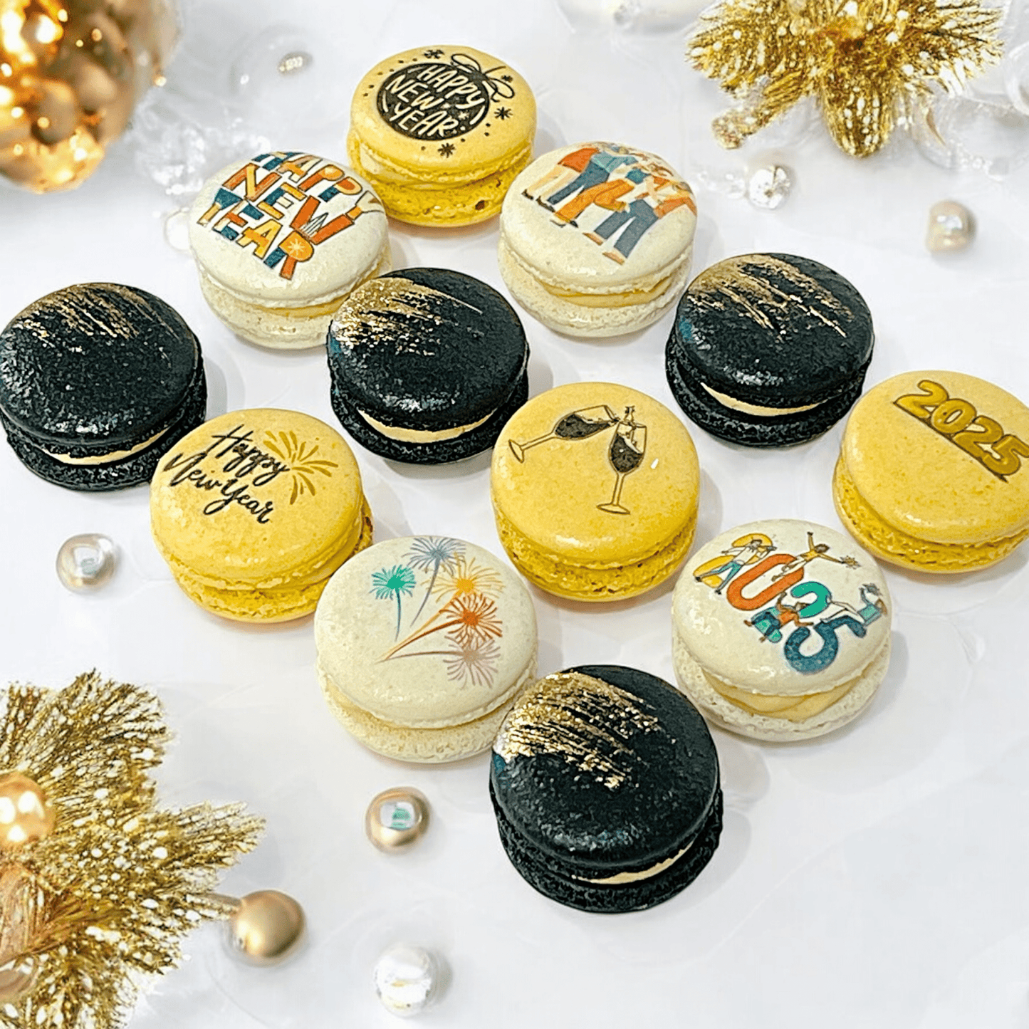 New Year Celebration Macarons Gift Box - Macaron CentraleNew Year6 Pack