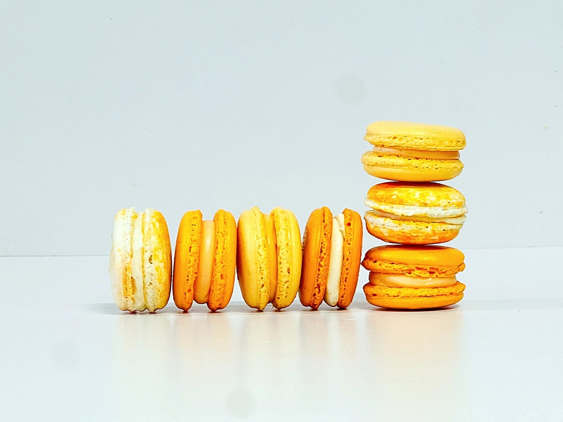 Orange Vibe: A Flavorful Quartet of French Macarons in One Set | 36 Pack - Macaron Centrale6 Pack