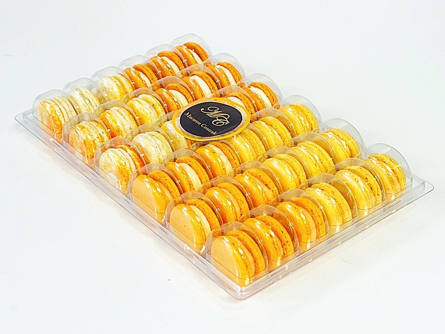 Orange Vibe: A Flavorful Quartet of French Macarons in One Set | 36 Pack - Macaron Centrale6 Pack