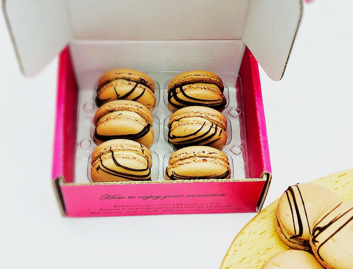 Peanut Butter Chocolate Macaron | Delicate Creations for Your Every Party - Macaron Centrale6 pack