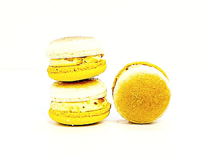 Pecan Crème Brûlée Vegan Macarons - Macaron Centrale4 Pack