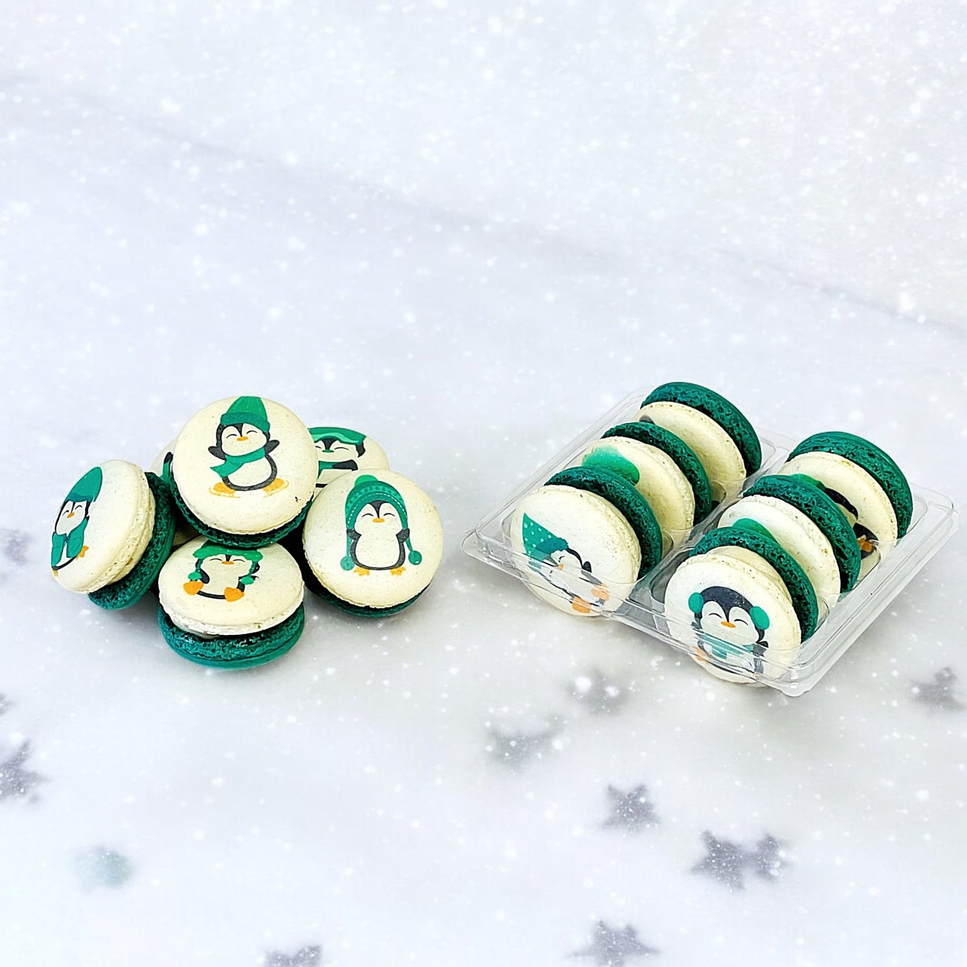 Penguin Winter Macaron Set - Green and White - Macaron Centrale6 Pack