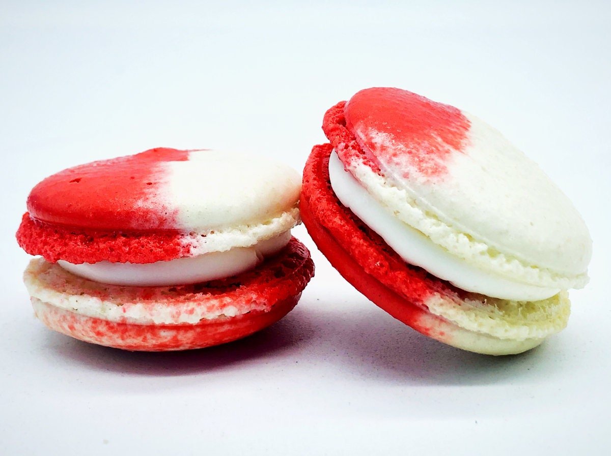 Peppermint Macarons | | Fast'n Free Shipping | Perfect for Birthday, Halloween, Thanksgiving, Christmas Parties - Macaron Centrale6 pack