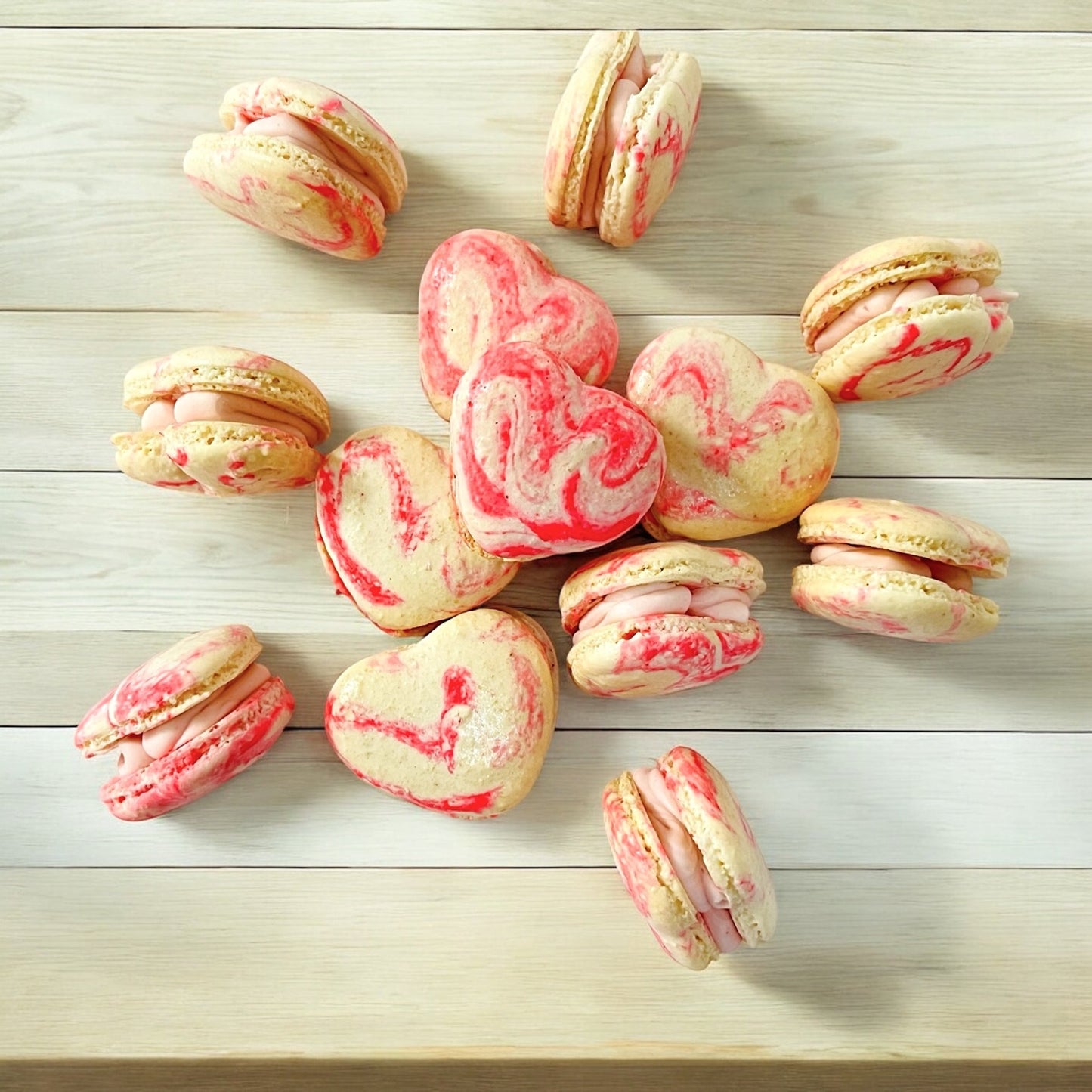 Pink Swirl Heart French Macarons | Ideal for Valentine's Day gifts, birthdays, weddings, anniversaries and more - Macaron CentraleValentine'sDefault (Pomegranate)12 Pack