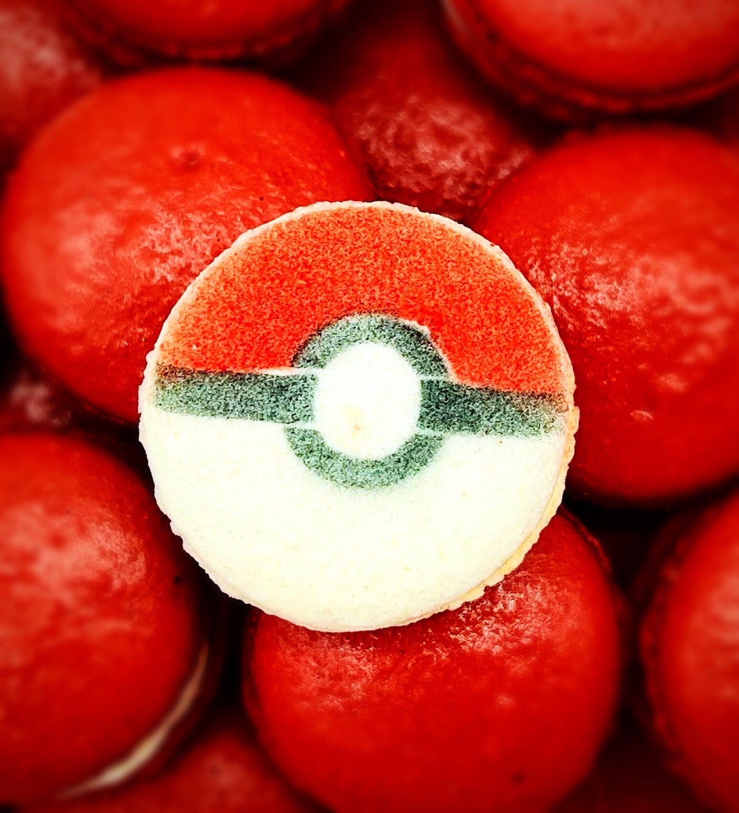 Pokeballs Vanilla French Macarons | Available in 12 and 24 Pack - Macaron CentraleAssortment6 pack