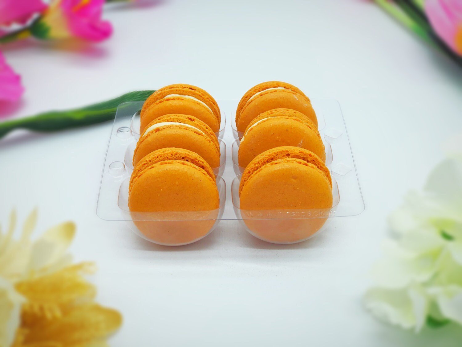 Pumpkin Macarons - Macaron Centrale6 pack