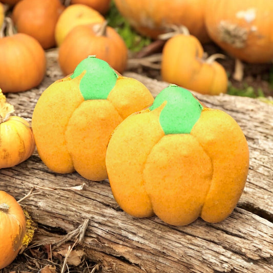 Pumpkin Patch Macarons - Customizable Flavors and Designs - Macaron Centrale6 Pack