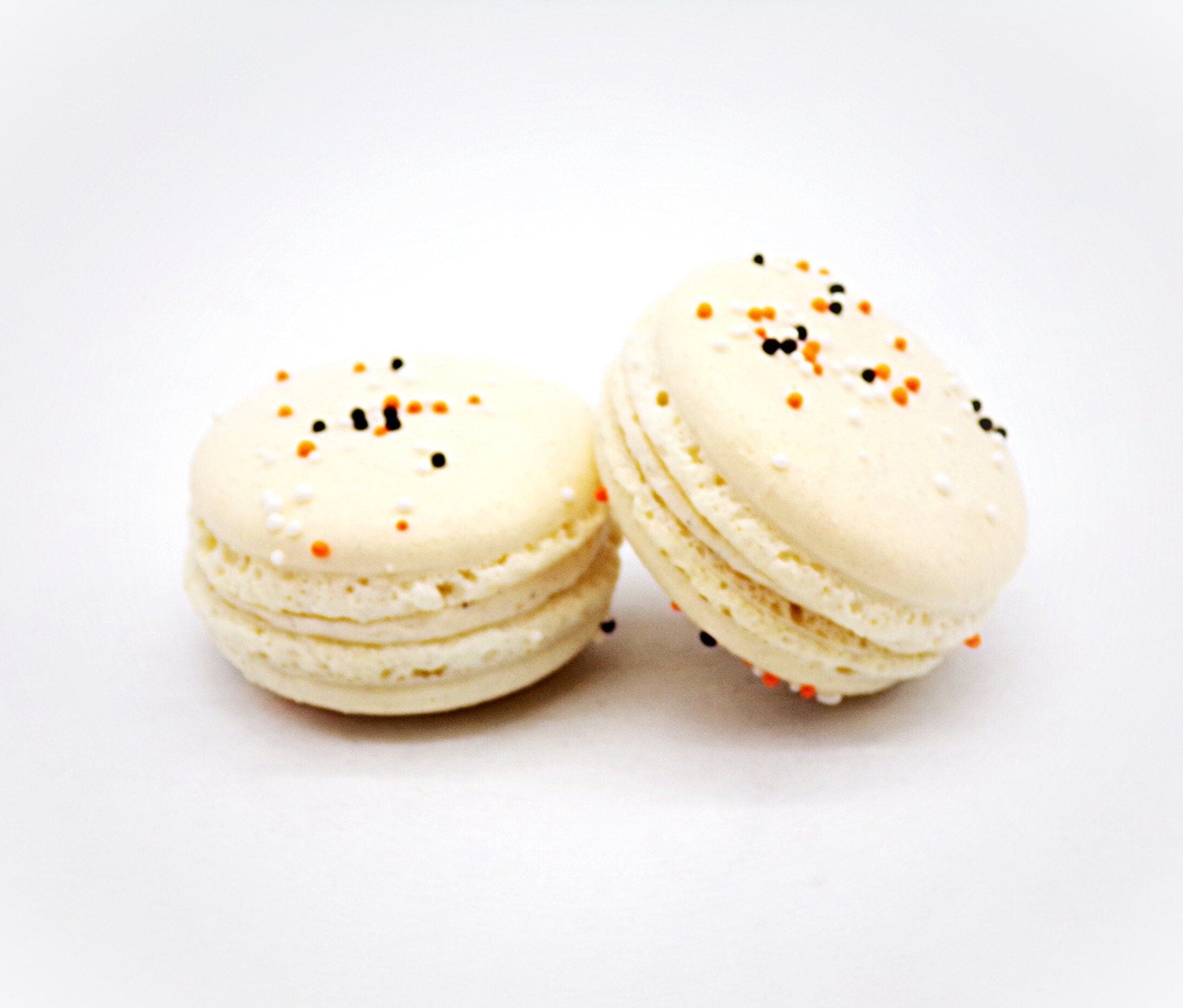 Pumpkin Spice Buttercream Macarons (6 Pack) | Ideal for celebratory events. - Macaron Centrale