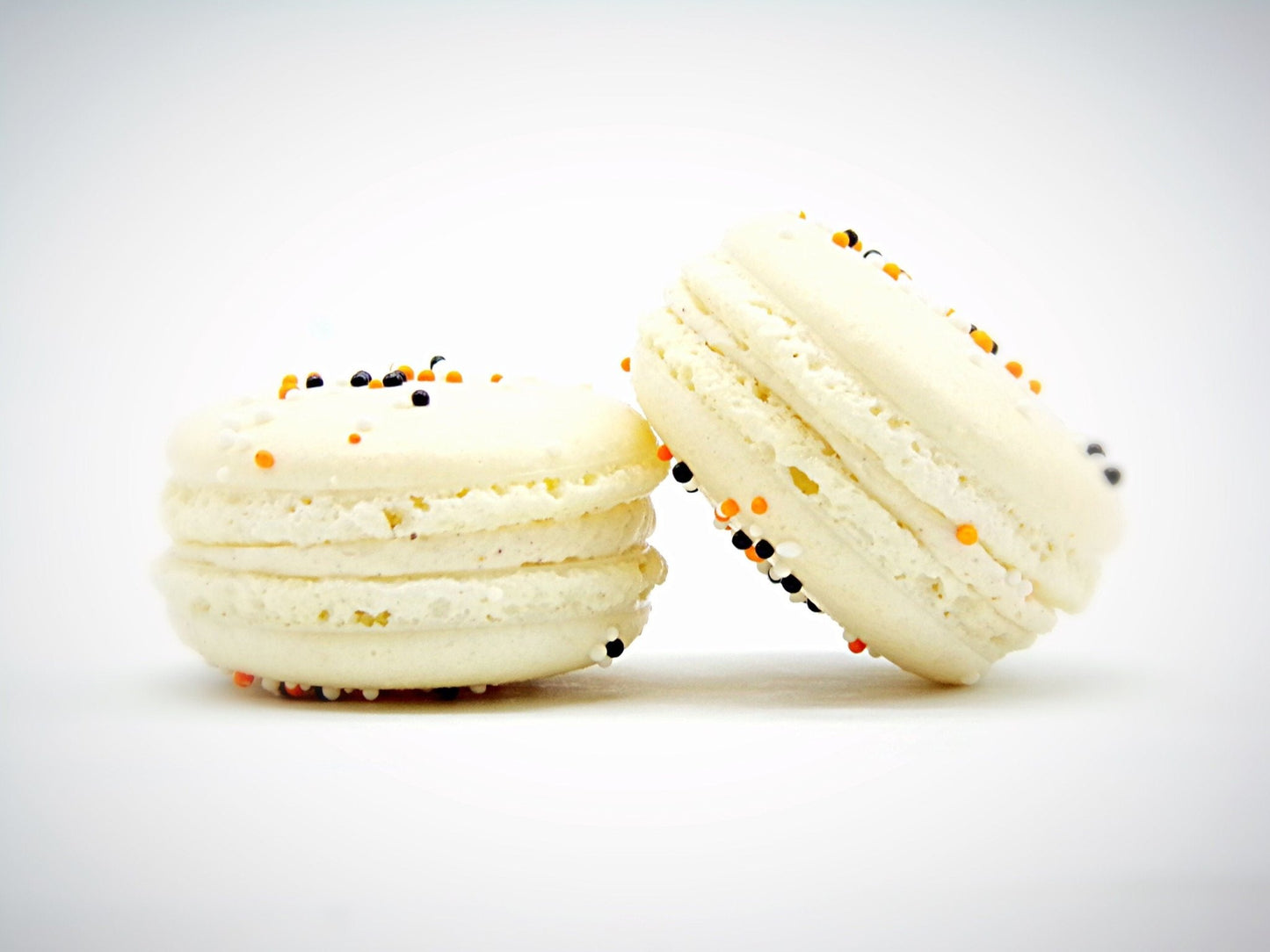 Pumpkin Spice Buttercream Macarons (6 Pack) | Ideal for celebratory events. - Macaron Centrale