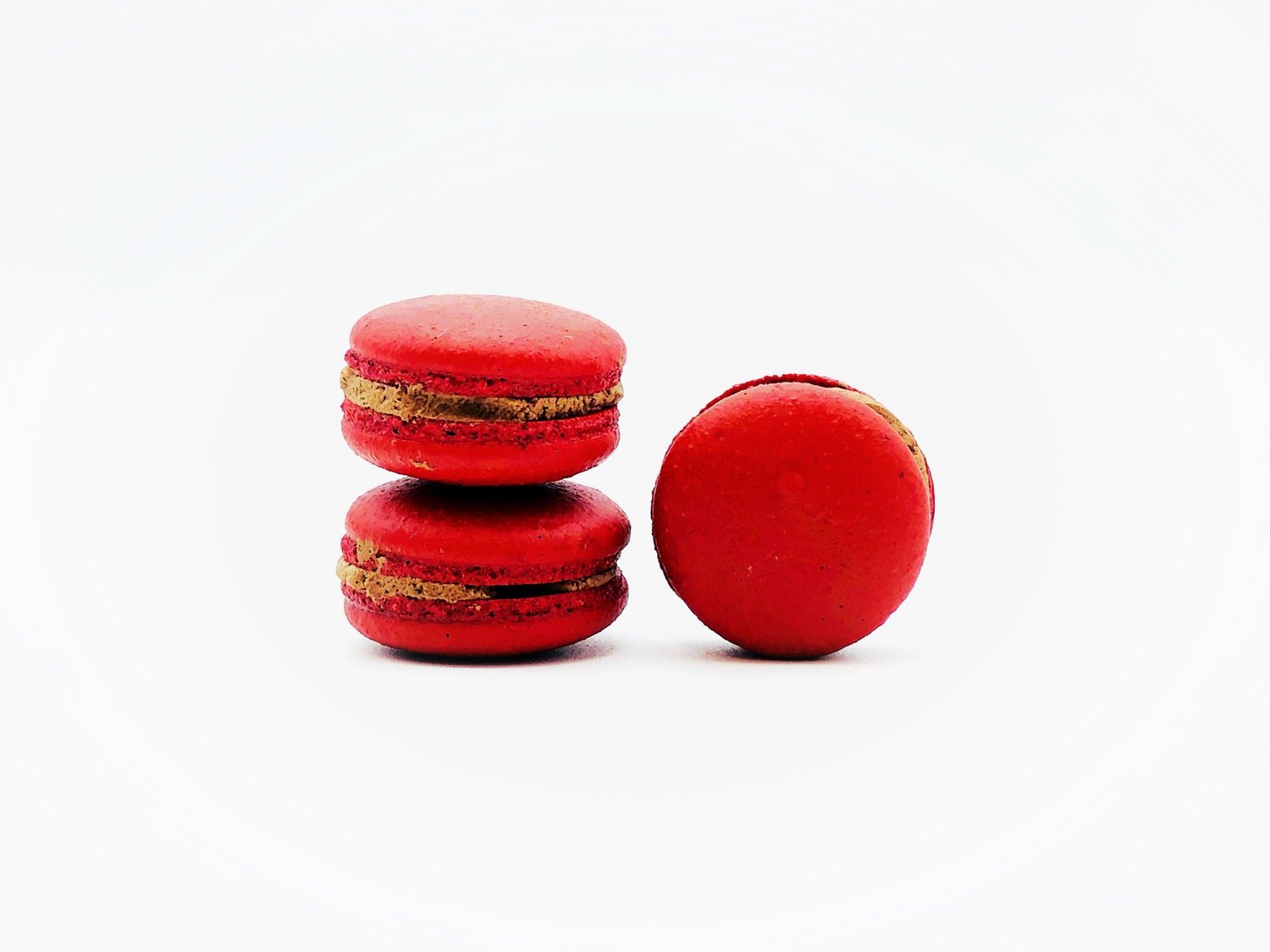 Red Velvet Chocolate Vegan Macarons - Macaron Centrale4 Pack