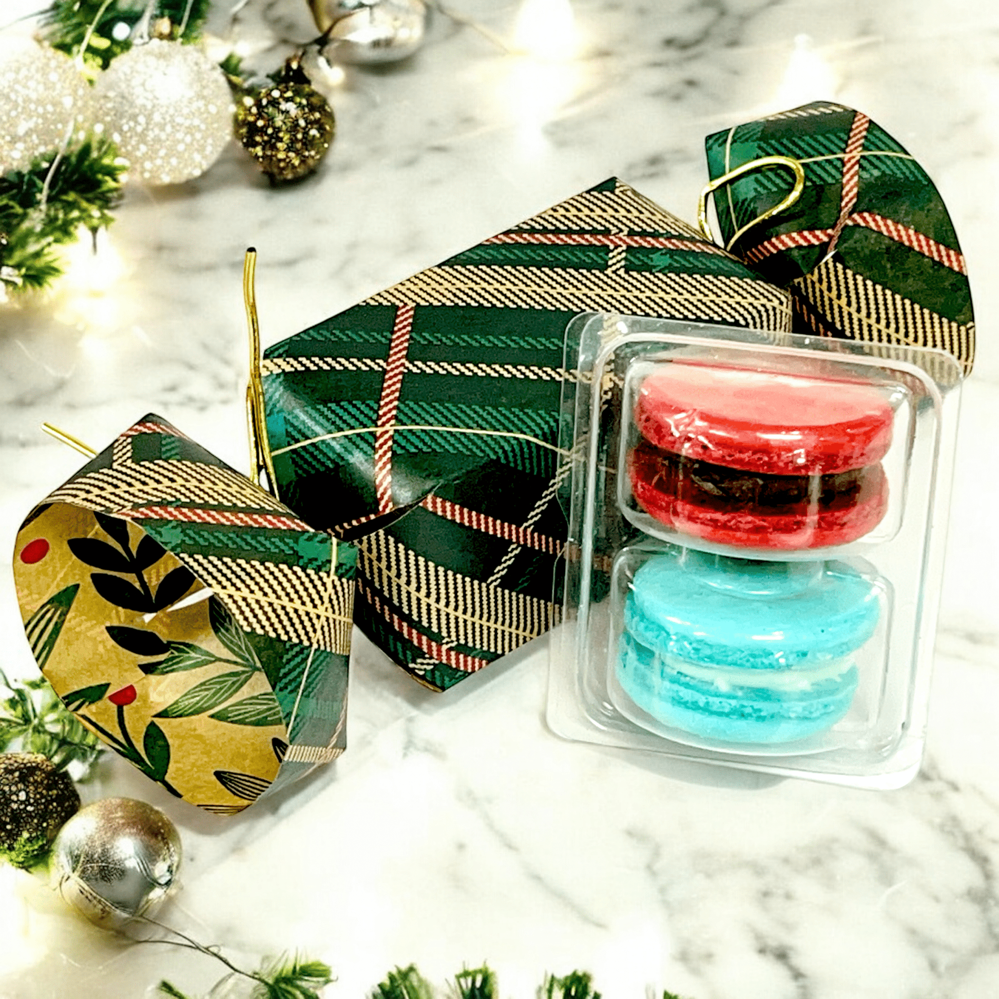 Rustic Holiday Candy Wrap Macaron Set - 6 Designs, Choose Your Flavors - Macaron Centrale6 Candies (12 macarons)