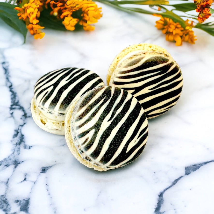 Safari Printed French MacaronSet | Available in 6, 12 & 24 Pack - Macaron Centrale6 PackZebra