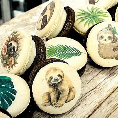 Sloth - Themed Macarons with Edible Art - Macaron Centrale6 Pack